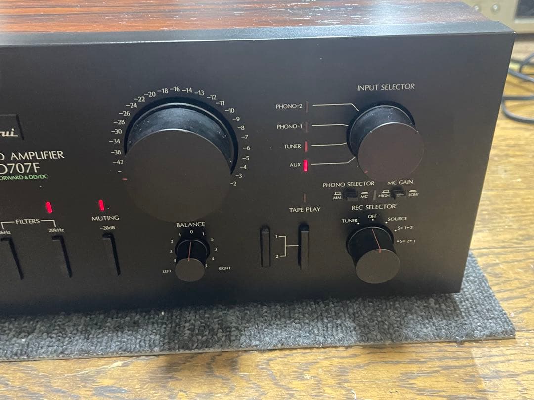 マ*1様 SANSUI （サンスイ） AU-D707F