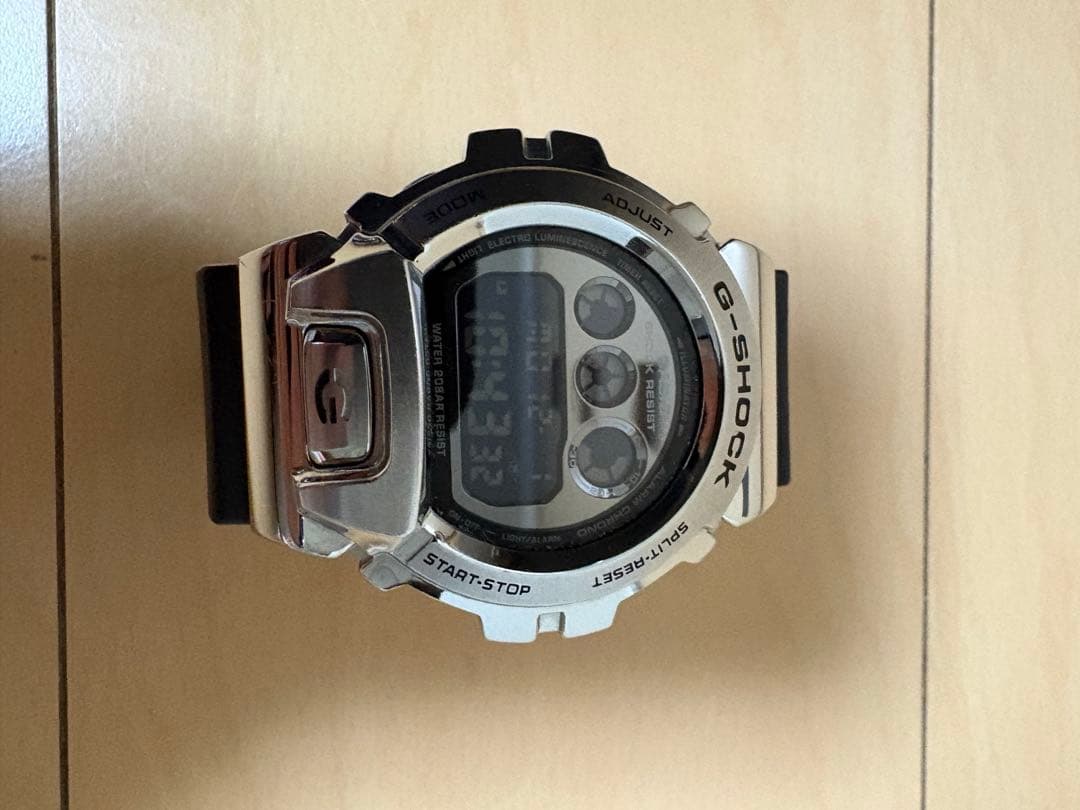 G-SHOCK GM-6900U-1JF メタル　樹脂バンド G-SHOCK メタルカバード GM-6900U-1JF メンズ デジタル シルバー 反転