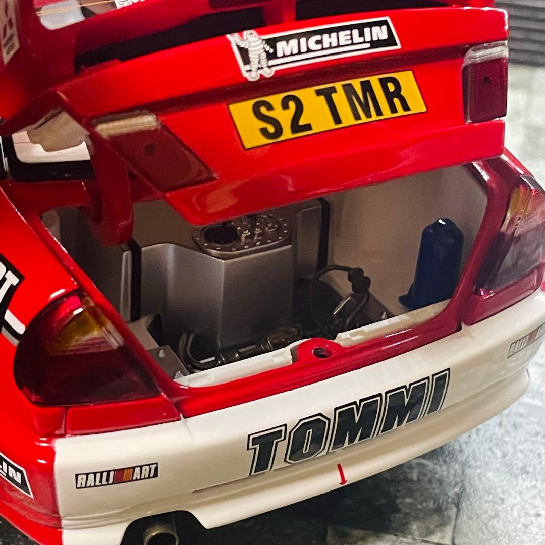 1/18 AUTOart 三菱 ランサーエボリューションⅥ トミ・マキネン - メルカリ