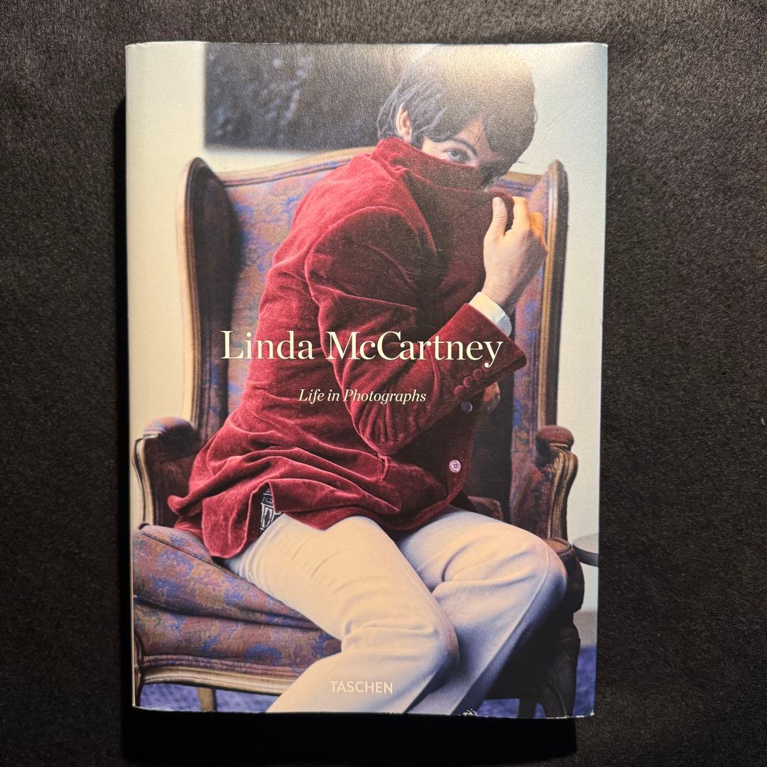 Linda McCartney: Life in Photographs 写真集 Amazon.co.jp: Linda McCartney. Life in Photographs : McCartney