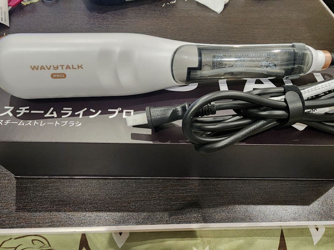 TikTokで人気！ 話題のスチームストレートブラシ - メルカリ