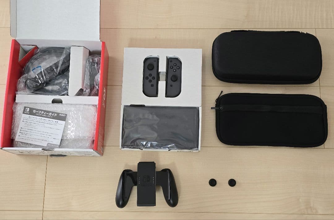 Nintendo Switch 有機EL版 グレー 本体と付属品 中古】Nintendo Switch 有機ELモデル ニンテンドーストア版 HEG-S