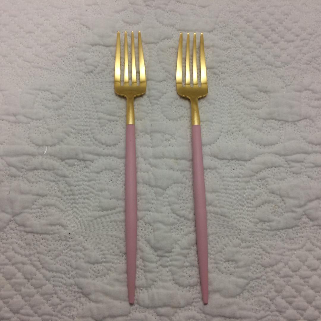 残り僅か！ セール価格 クチポール GOA ピンク＆ゴールド デザート3種