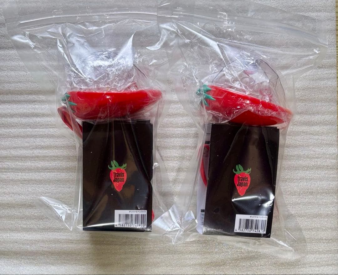 Travis Japan 2026 's travelers ペンライト2本 - メルカリ