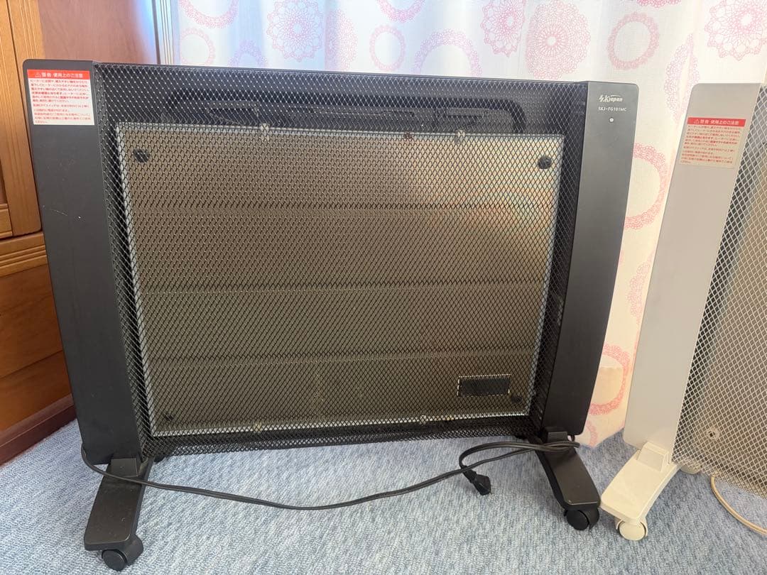 電気ヒーター メッシュパネル 黒 白二台 - 電気ヒーターお 手頃 価格