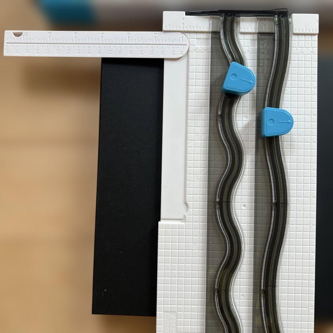 クリエイティブメモリーズ 12インチ デコレーショントリマー - メルカリ