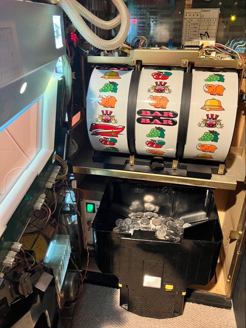 パチスロ実機 ジャグラーガール 4号機（引き取り限定） - メルカリ