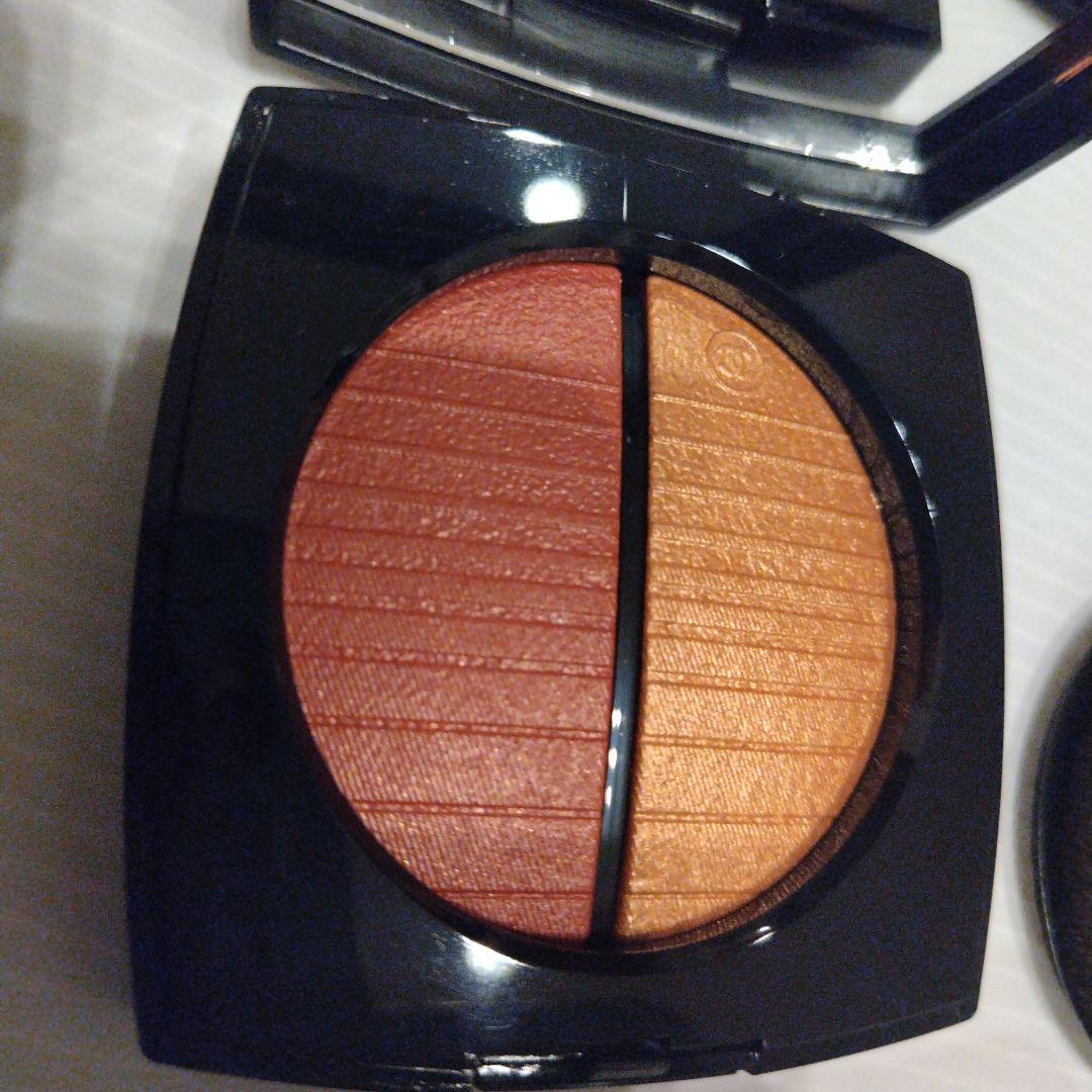 専用ページ限定！シャネル　レ ベージュ ヘルシー ゴールデン グロウ パウダー 試してみた】レベージュヘルシーゴールデングロウパウダー CHANELの