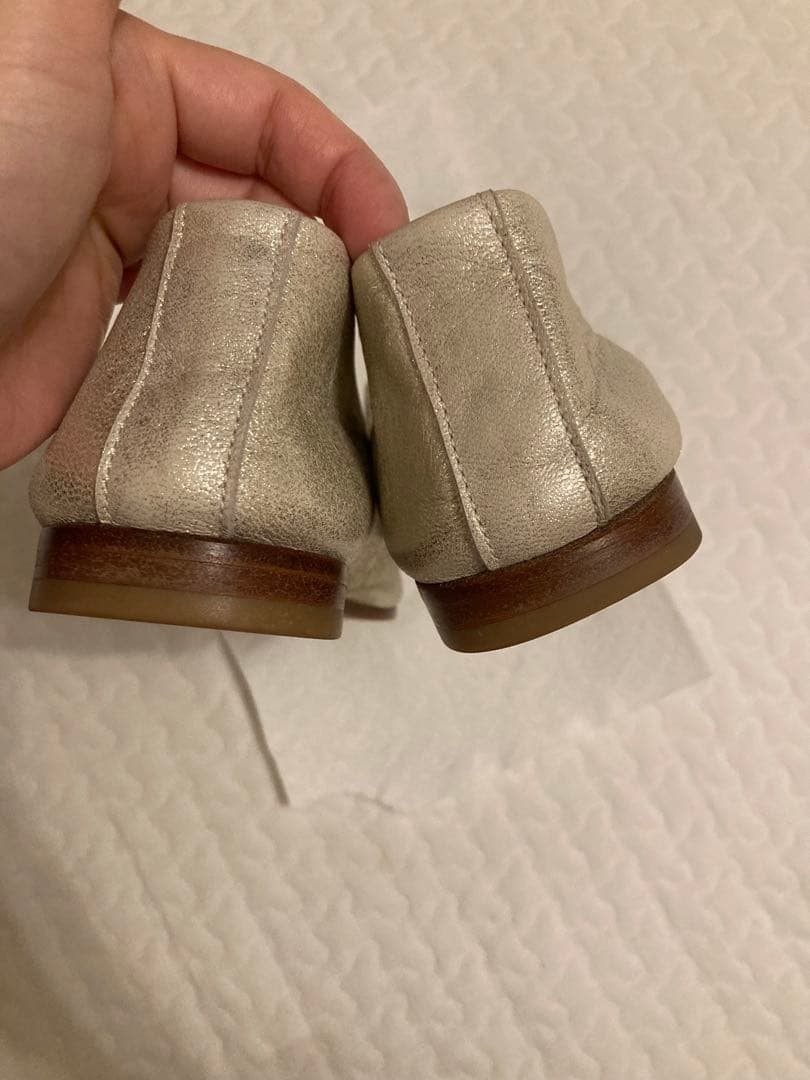 美品! SUI シューズ シャンパンゴールド 23.5 北欧、暮らしの道具店 美