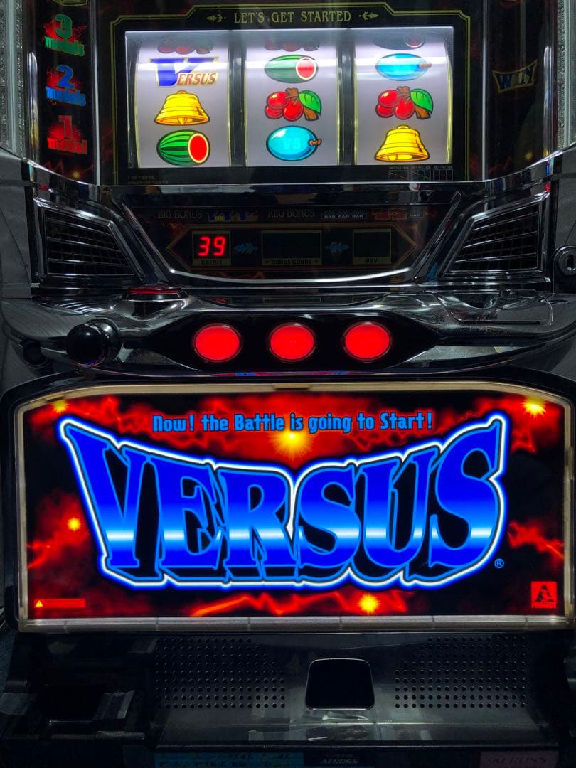 y*i様 ⚠︎説明文必読⚠︎ パチスロ　バーサスSE　実機+鍵等付属品(送料込)