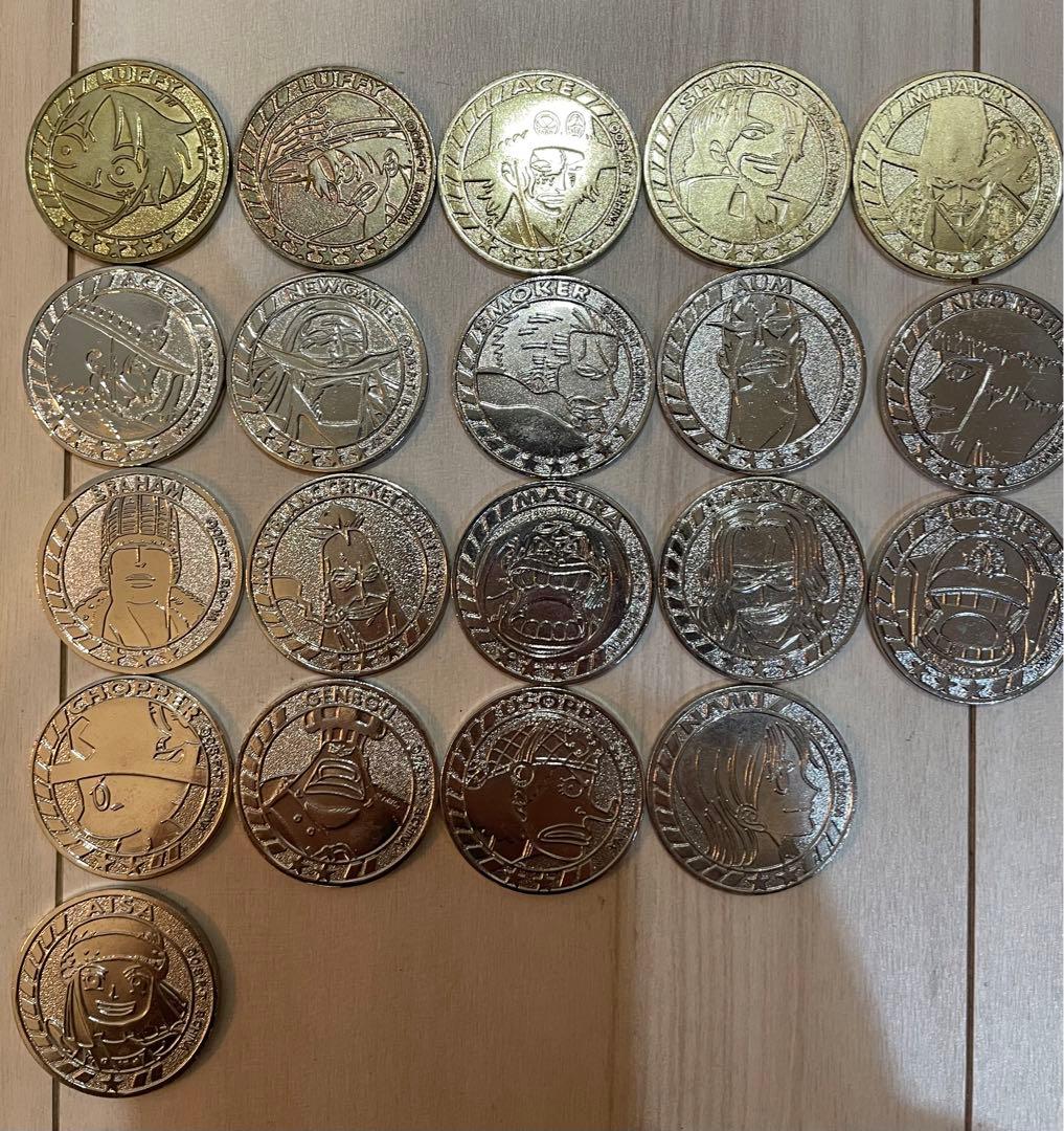 ONE PIECE ワンピース バンダイ メダル - メルカリ