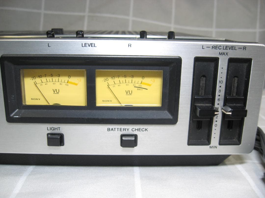 昭和レトロ】ソニー ステレオカセットコーダー TC-2810 ジャンク扱い