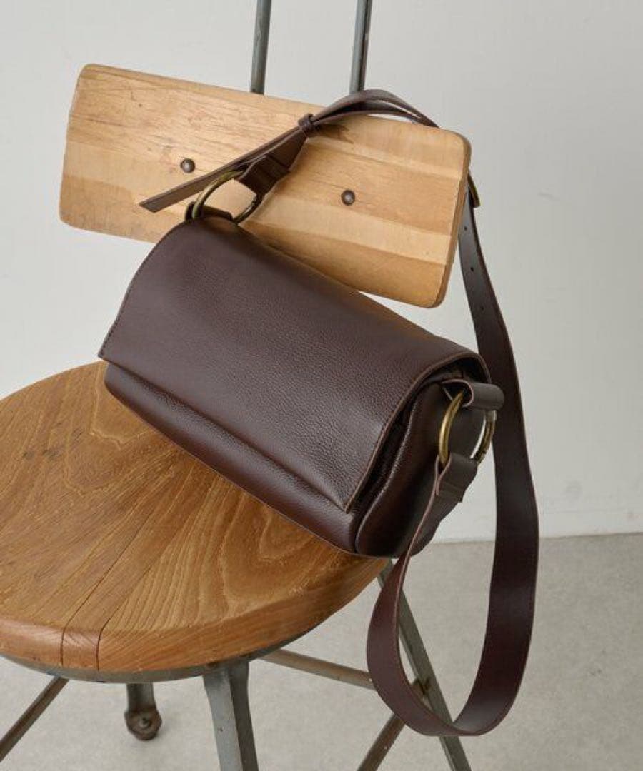 BEARDSLEY♡ショルダーバッグ BEARDSLEY（ビアズリー） ショルダーバッグ バッグ 「本革」ミニレザー