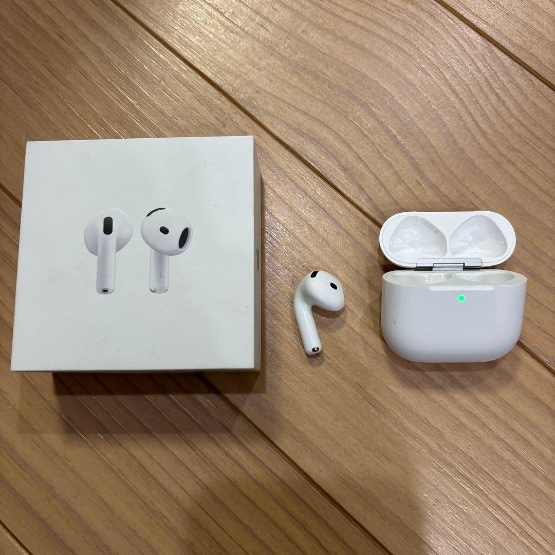 AirPods 4 左耳 充電ケース - メルカリ