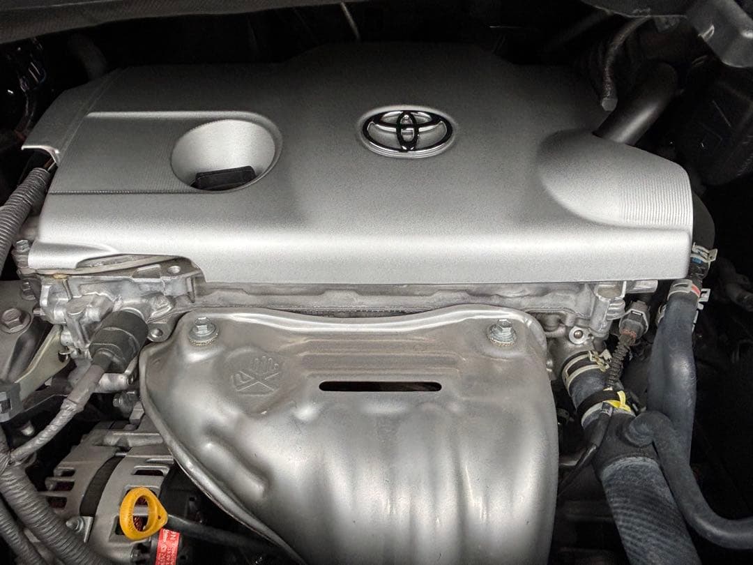 30アルファード、ヴェルファイア　2500cc2AR-FE用エンジンカバー 30アルファード/ヴェルファイア エンジンカバー