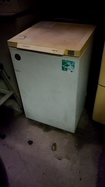 102L冷蔵庫売ります MAXZEN、冷蔵モードに切り替えられる122L冷凍庫「JF120ML01WH」 - 価格.com