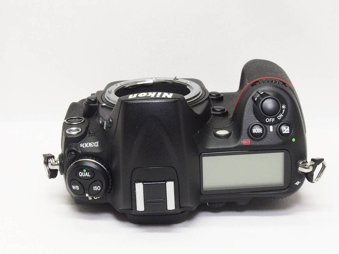 ■美品■ ニコン Nikon D300s ボディ 《 動作光学良好 》