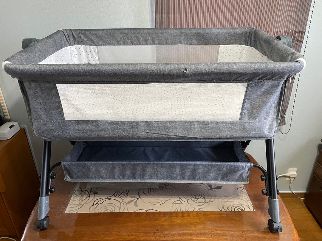 グレー ベビーベッド 折りたたみ式 ️再値下げ️折りたたみ式ベビー