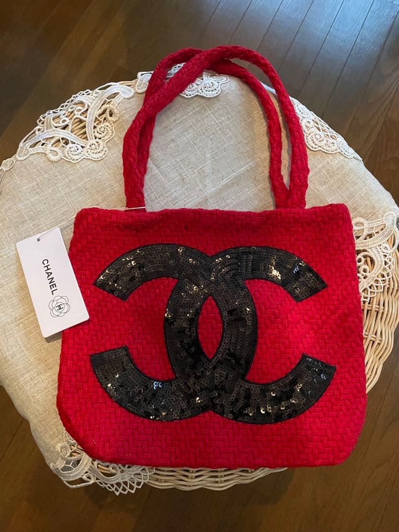 ま*ち様 新品未使用品✨CHANEL ビッグココマーク レッド ノベルティ