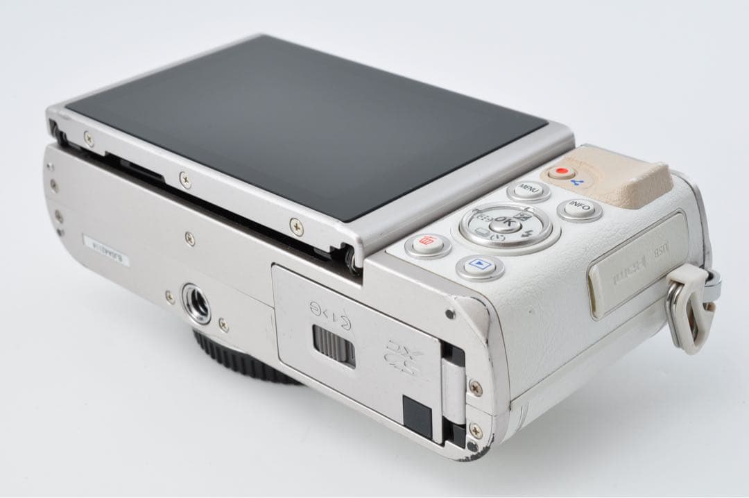 《 S数4704回！ 》オリンパス　OLYMPUS PEN E-PL9