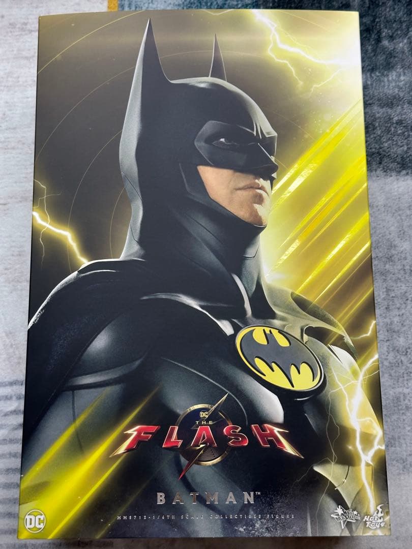 ホットトイズ　バットマン　モダンスーツ　フラッシュ ムービー・マスターピース】『ザ・フラッシュ』1／6スケール