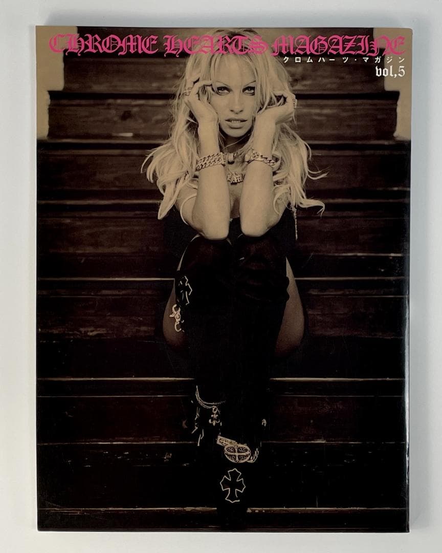☆『クロムハーツ・マガジン』vol.1〜 vol.5 Chrome Hearts - メルカリ