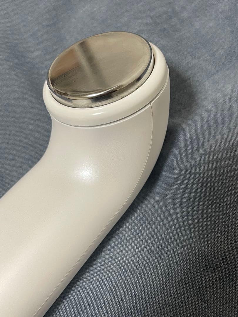 SONITUNE 美顔器 ホワイト 充電器付きの通販はau PAY マーケット