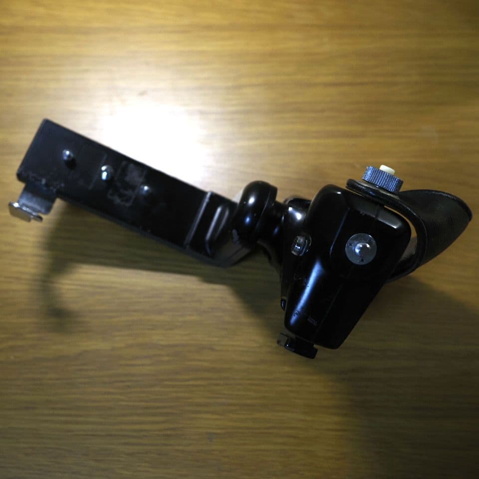 Mamiya 中判カメラ用グリップ 金属 レザー 角度調整可能 - メルカリ