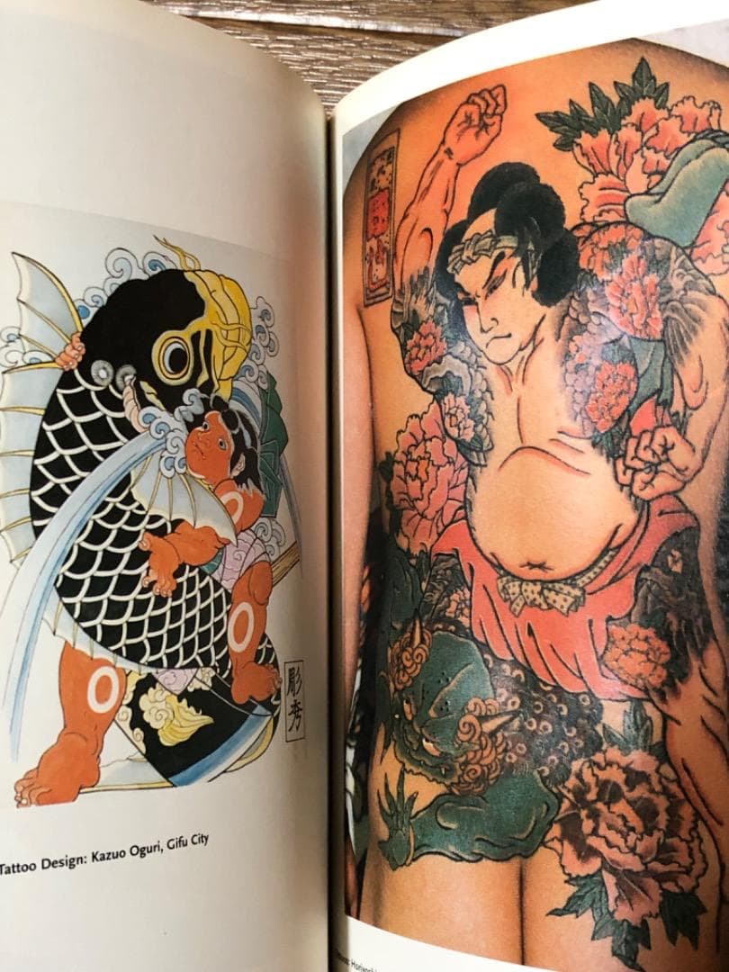1000TATTOOS タトゥー写真集　刺青【匿名配送】
