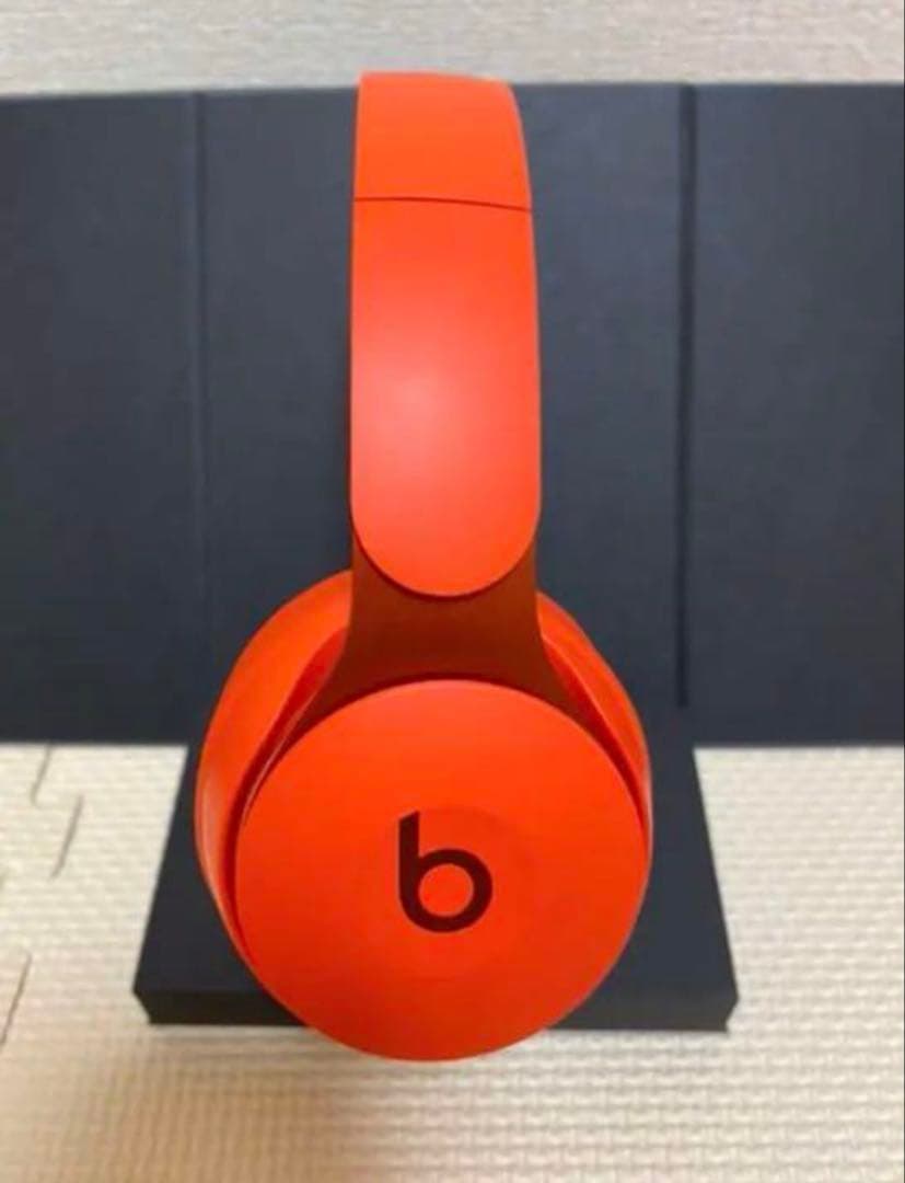 Beats Solo Pro ヘッドフォン オレンジ
