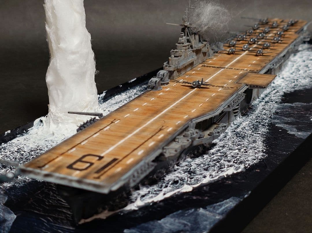 ハセガワ アメリカ海軍航空母艦ハンコック 1/700 プラモデル完成品