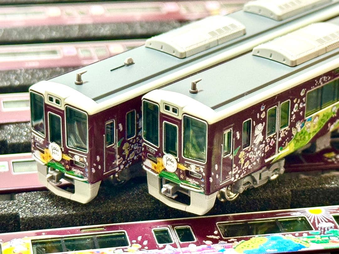 阪急京都線1300系1305f SDGsトレインラッピング　8両 阪急 「SDGsトレイン」の新ラッピング車が運転開始！ | 鉄道ホビダス