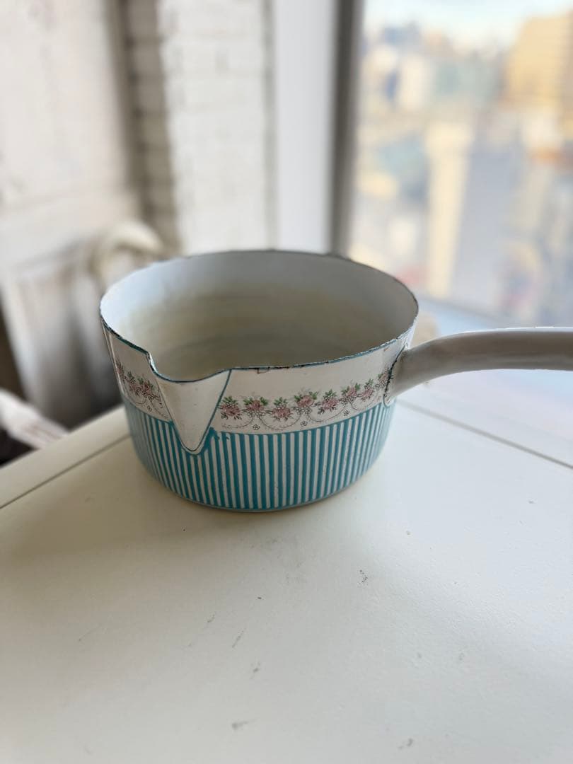 フランスアンティークBB社ローズガーランドホーロー片手鍋 フランスアンティーク ホーロー片手鍋 BB社 ローズガーランド - メルカリ