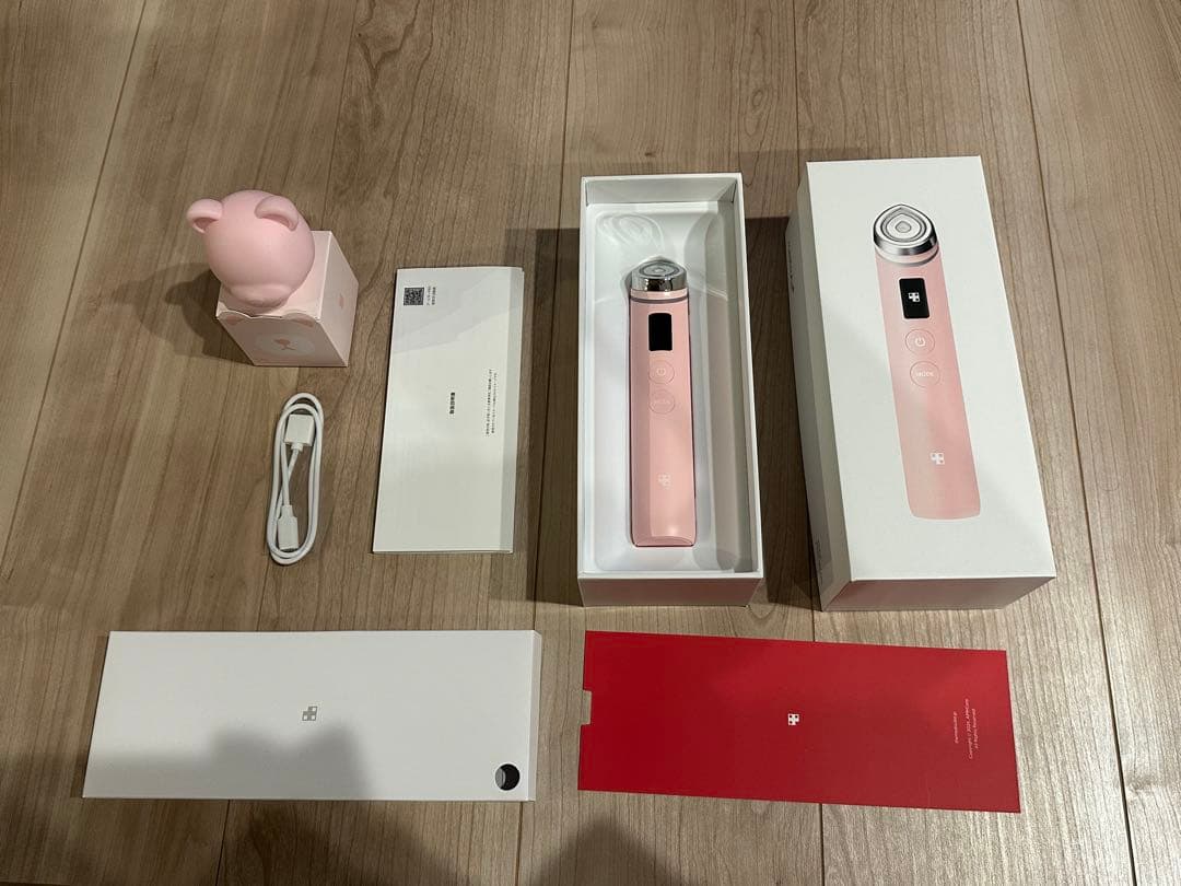 メディキューブ AGE-R ブースタープロ　ピンク　くまキャップ付き メディキューブ AGE-R ブースタープロ 美顔器 ピンク クマヘッド