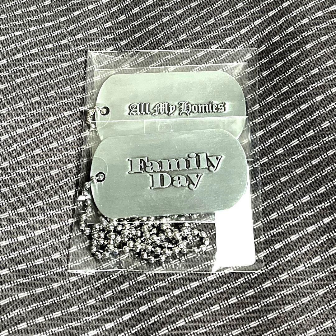 All my homies x Family Day ドッグタグ - メルカリ