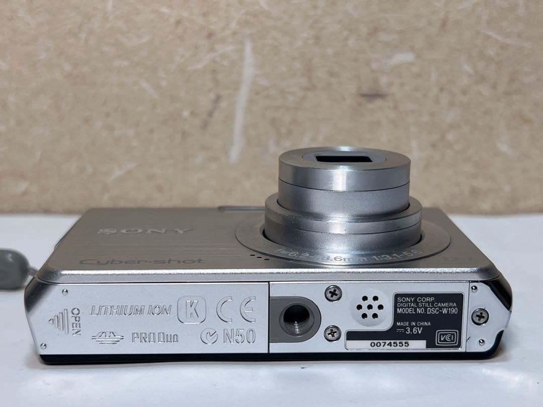 Sony Cyber-shot DSC-W190コンパクトデジタルカメラ - メルカリ