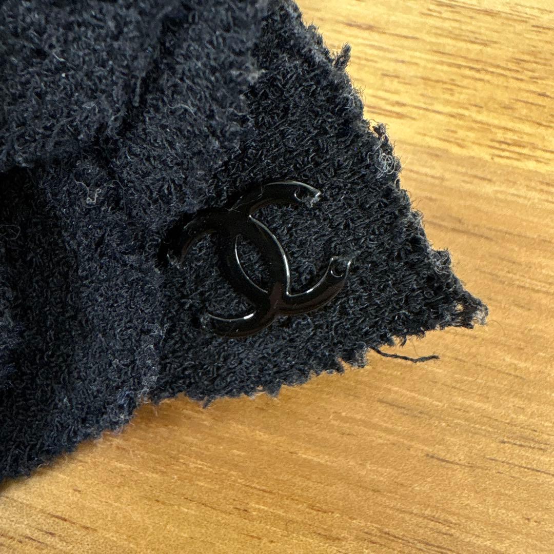 シャネル CHANEL 黒 花型 ブローチ 箱無しの通販はau PAY マーケット