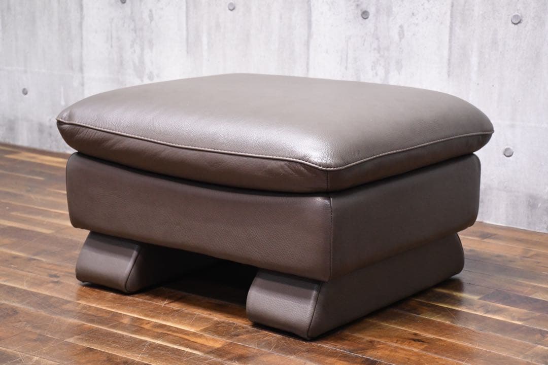 EAC52 シンプルモダン レザー/総本革張り オットマン スツール 足置き 楽天市場】【送料無料】 オットマン スツール おしゃれ 足置き レザー