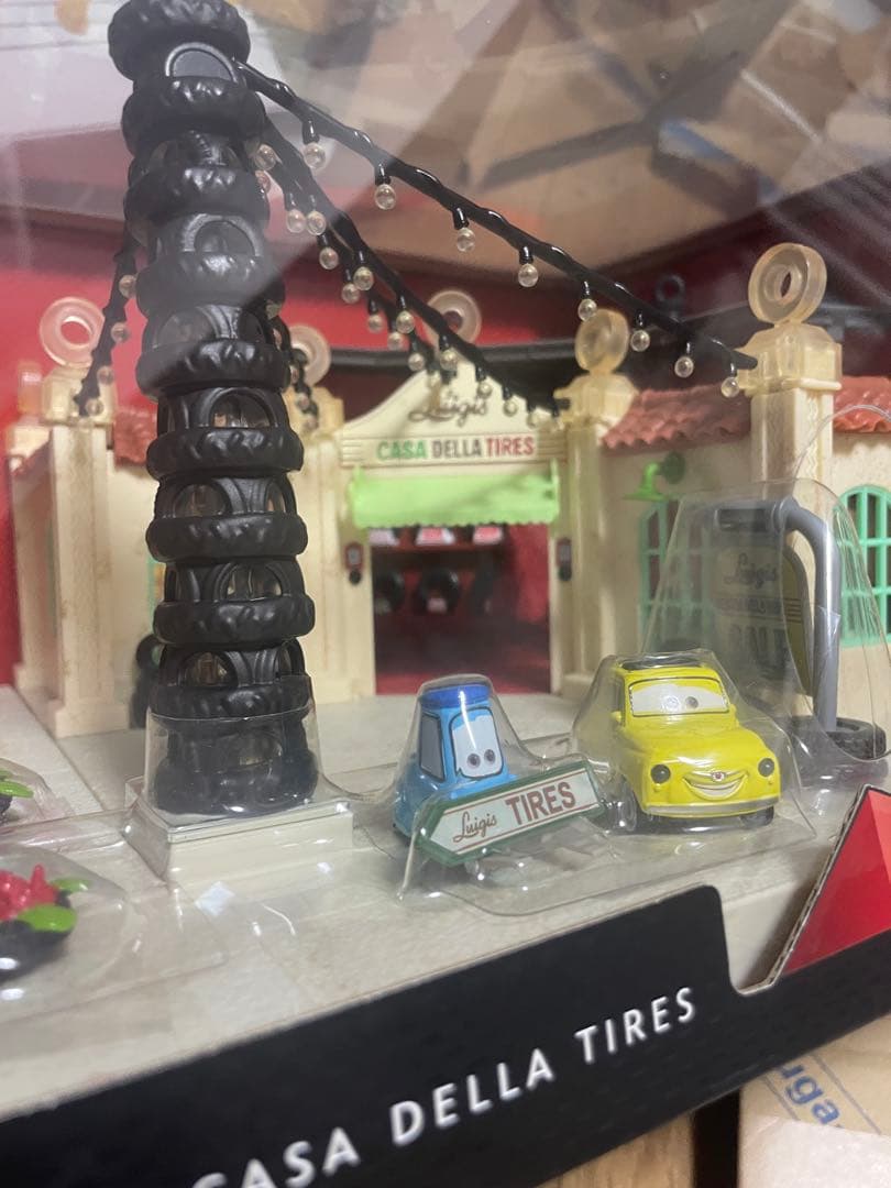 カーズ cars プレシジョンシリーズ グイド ルイジ タイヤショップ 未