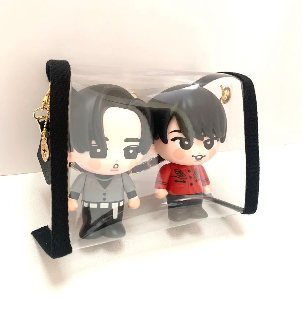 SnowMan ON すのチルソフビポーチ 9色 雪の結晶チャーム付き - メルカリ