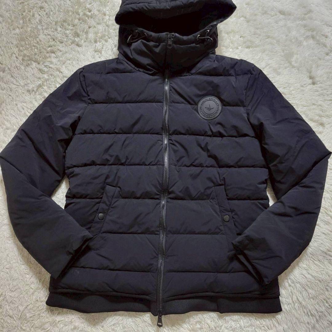 美品✨ 2XL ウノ ピゥ ウノ ウグァーレ トレ ダウン ワッペン