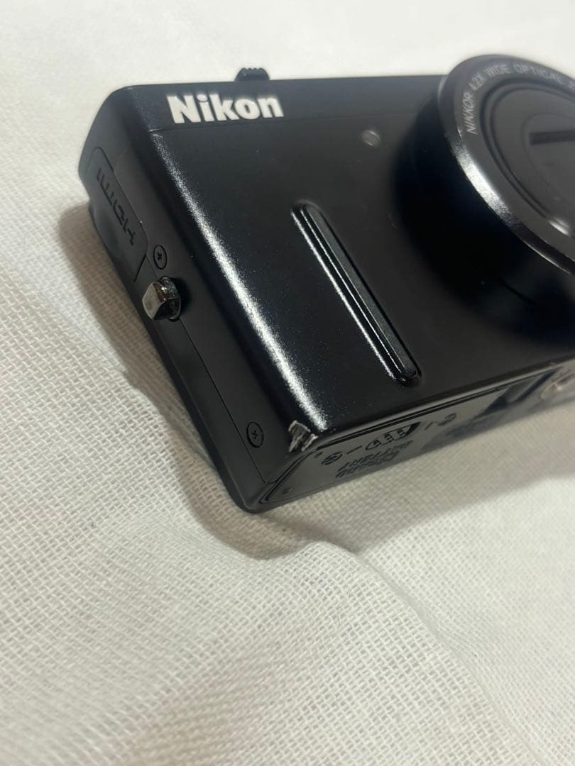 Nikon ニコン COOLPIX P300 ジャンク 液晶画面 黄ばみあり - メルカリ