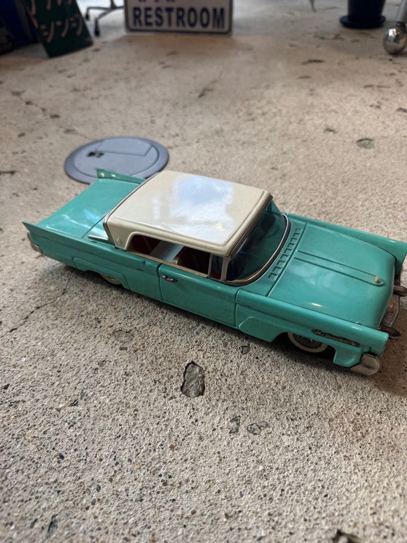 リンカーン コンチネンタル ブリキ 当時物 クラシックカー - メルカリ
