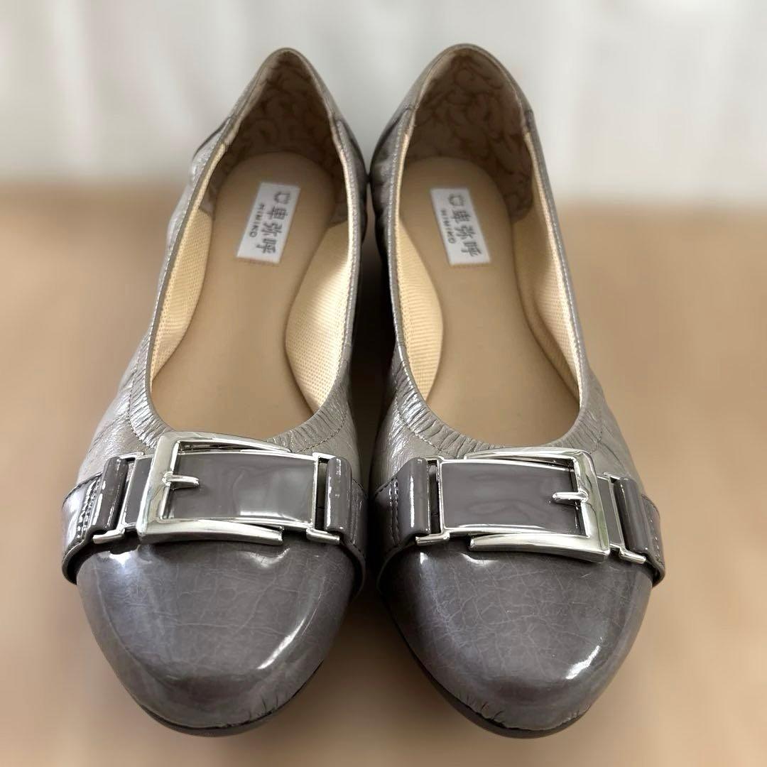 卑弥呼 HIMIKO】スクエアバックルスニーカーパンプス グレー 24cm