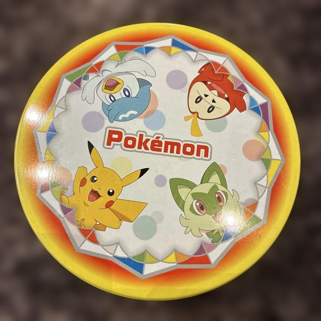 ポケモン チョコチップクッキー缶 円筒形 空き缶 ピカチュウ 小物入れ