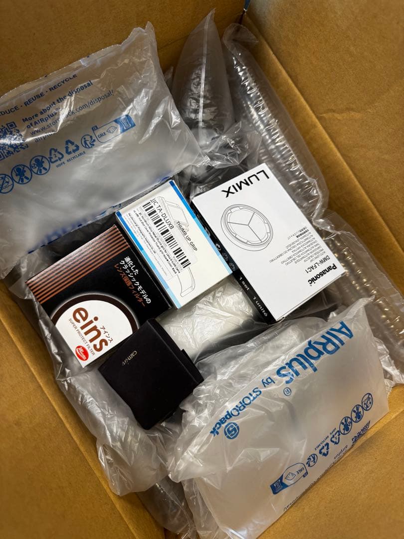 LEICA D-LUX8 付属＋アクセ多数(新品サムレストオートキャップなど