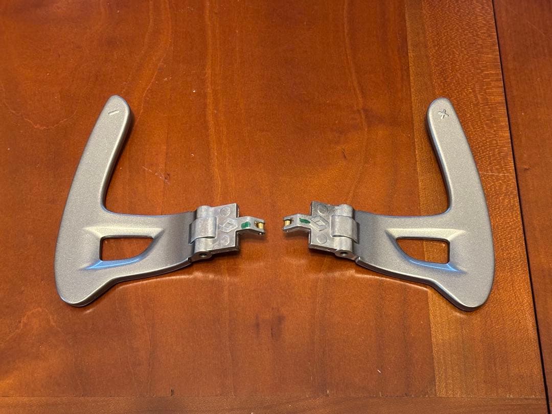 【純正品】アルピーヌ A110 パドルシフト A110、パドルを交換する｜パーセックモータース