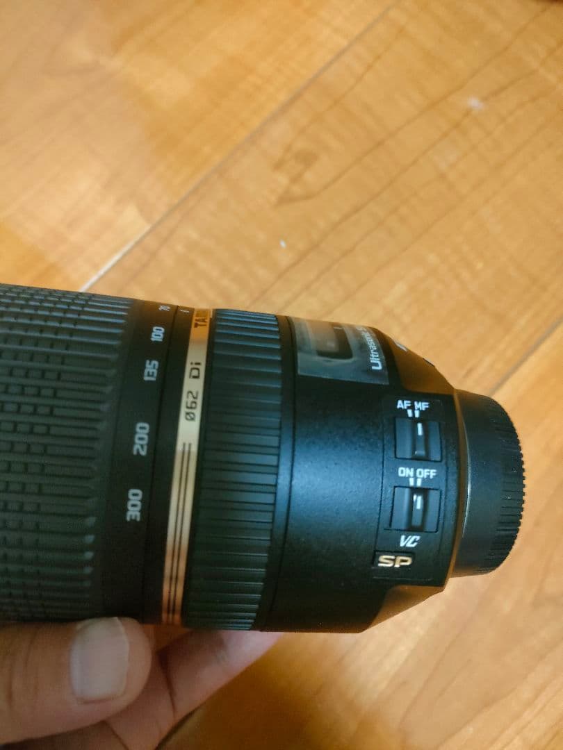 未使用TAMRON SP70-300F/4-5.6 DiVCUSD NikonF
