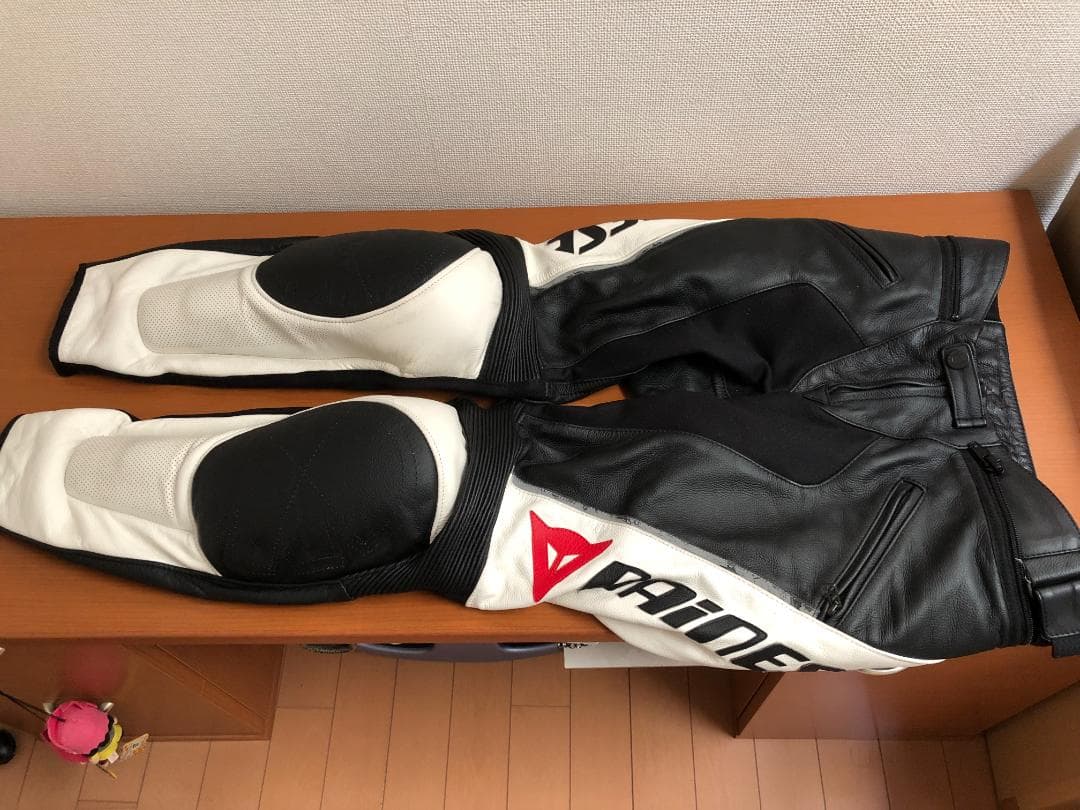 Dainese 革製バイクパンツ Newレザーパンツ