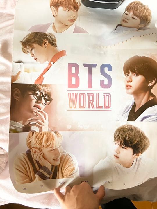 BTS BTSWorld ポスター - メルカリ